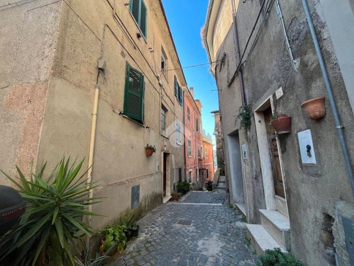 Appartamento bilocale in vendita in Via milazzo, Centro, Subiaco