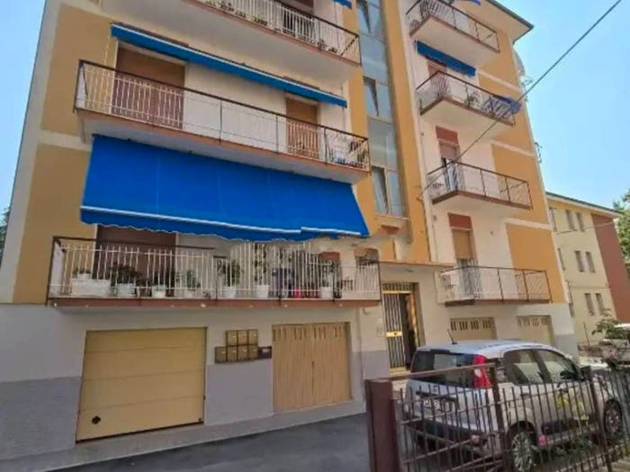 Appartamento quadrilocale in vendita in Via Raffaello Sanzio, Via Gramsci, Jesi