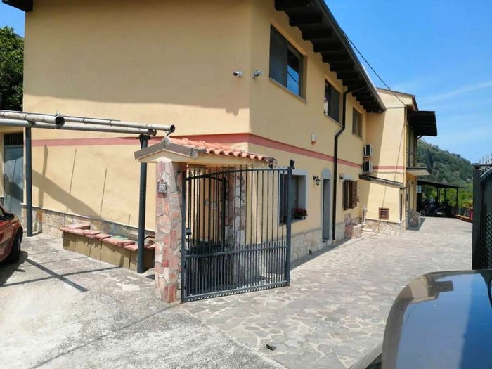 Casa monolocale in vendita in Contrada Ponte di Naso, Naso