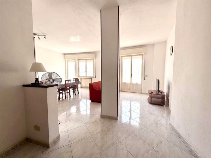 Appartamento con 5 locali in vendita in Centro, Follonica