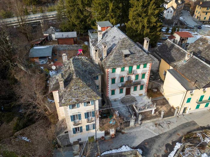 Casa con 6 locali in vendita in VIA SAN DEFENDENTE, Gagnone Orcesco, Druogno