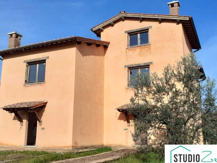 Casa con 5 locali in vendita in Centro, Avigliano Umbro