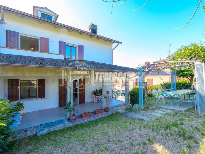 Casa quadrilocale in vendita in San Venanzio, Maranello