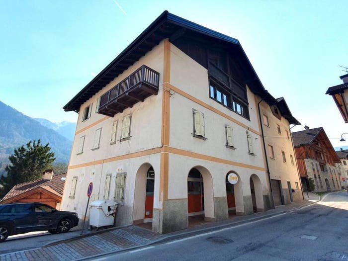 Appartamento trilocale in vendita in Via Filippo Serafini, Preore, Tre Ville