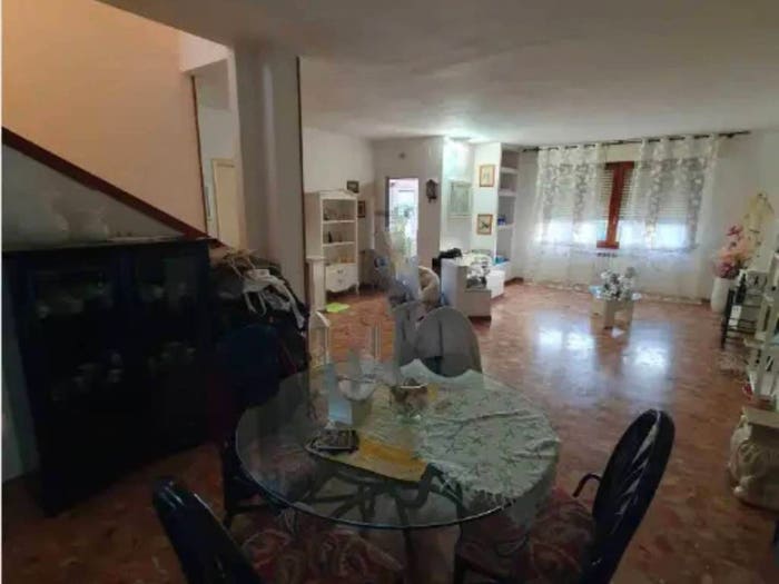 Casa quadrilocale in vendita in Località Montemazzano, Centro, Piombino