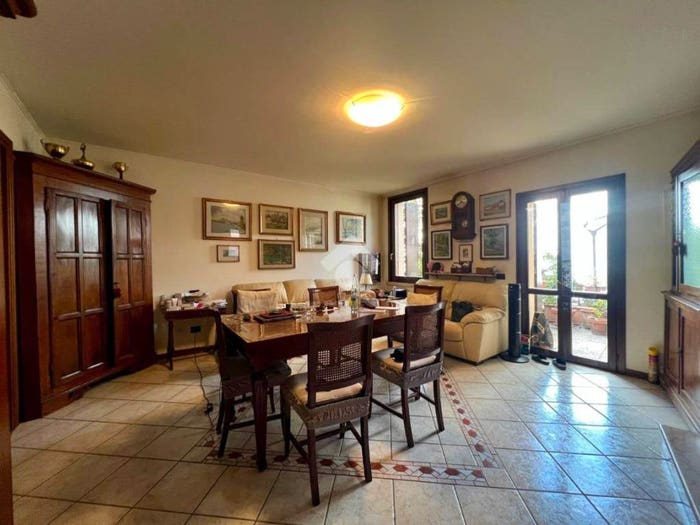 Casa trilocale in vendita in Via S Lazzaro, Angeli, Mantova