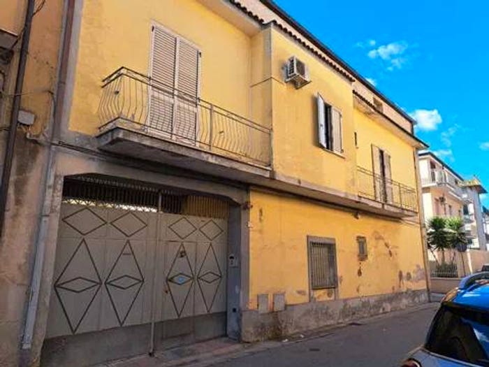 Casa quadrilocale in vendita in Via Luigi Carbone No Number, Marcianise