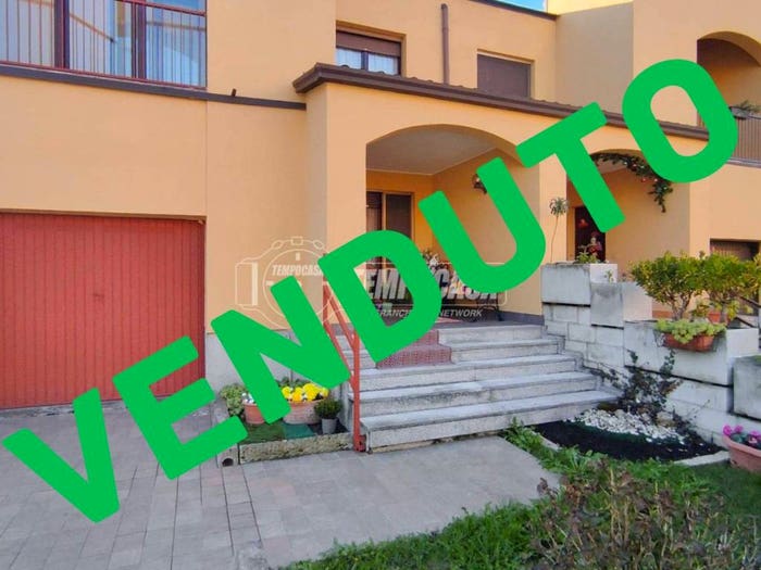 Casa quadrilocale in vendita in Via Caravaggio, Mombretto, Mediglia