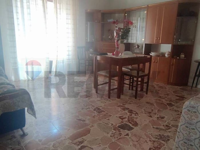 Casa con 6 locali in vendita in VIA NICOLO' PAGANINI, Centro, Caltagirone