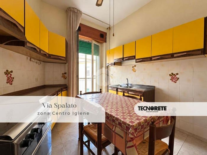 Appartamento trilocale in vendita in Via Spalato, Via della Repubblica Piazza San Francesco, Foggia