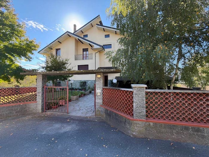 Casa con 6 locali in vendita in Regione Rezzinara, Bistagno