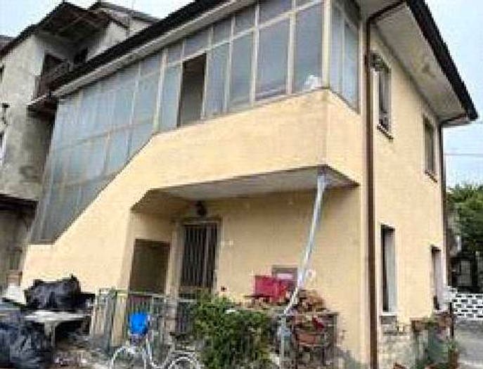 Appartamento monolocale in vendita in Via Roma, Piozzano
