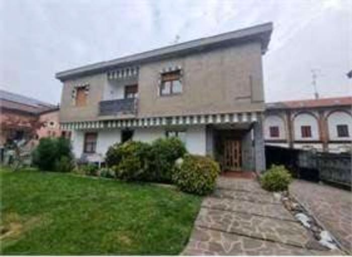 Appartamento trilocale in vendita in Via isonzo, Centro, Cogliate