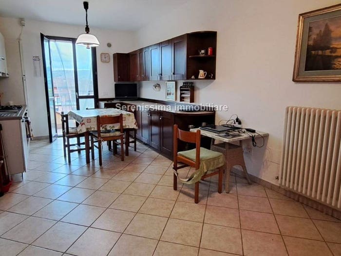 Appartamento trilocale in vendita in Borgo Massano, Montecalvo in Foglia