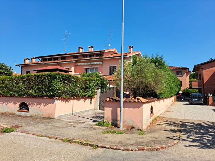 Casa con 5 locali in vendita in Via Leonardo da Vinci, Solara, Bomporto