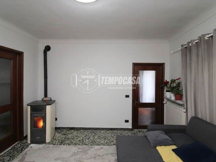 Appartamento con 5 locali in vendita in Via Rosa Govone A, Breo, Mondovì