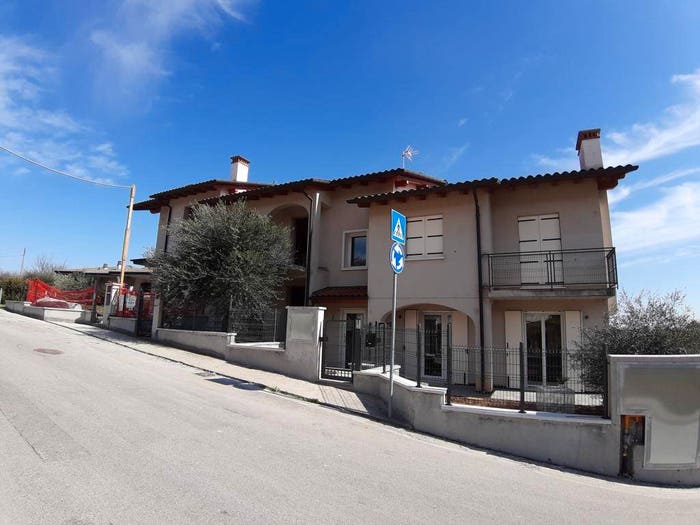 Appartamento trilocale in vendita in Castelnovo, Isola Vicentina