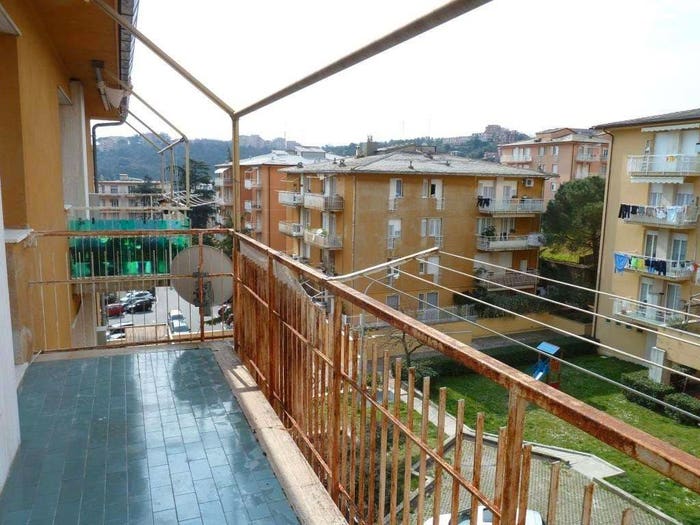 Appartamento con 6 locali in vendita in Via Leopardi, Centro, Arenzano