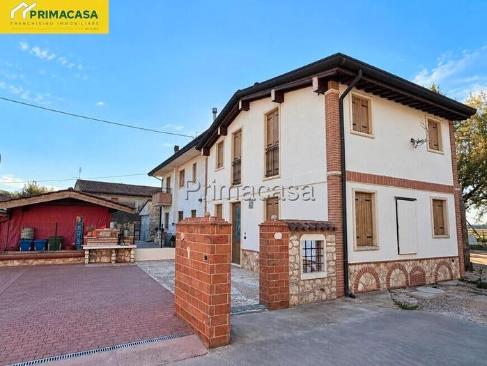 Casa bilocale in vendita in VIA ROVERSELLO, Centro, Veronella