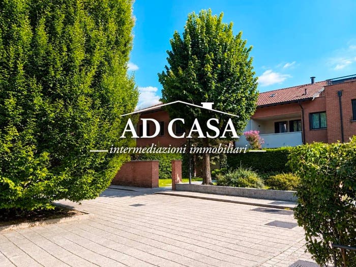 Appartamento quadrilocale in vendita in Via Antonio Gramsci, Centro, Carugo