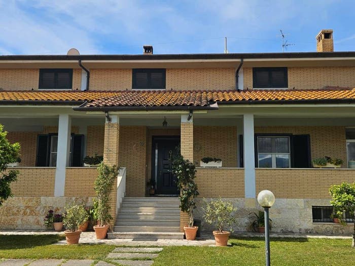 Casa quadrilocale in vendita in SS, Borgo San Michele, Latina