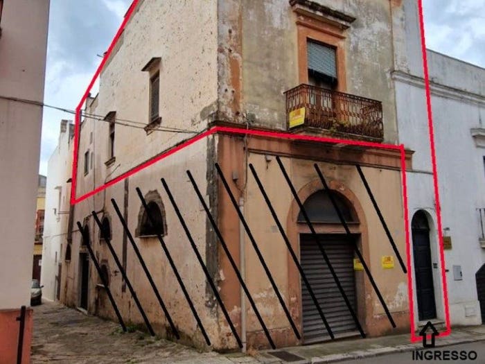 Appartamento quadrilocale in vendita in Via Roma, Centro, Matino