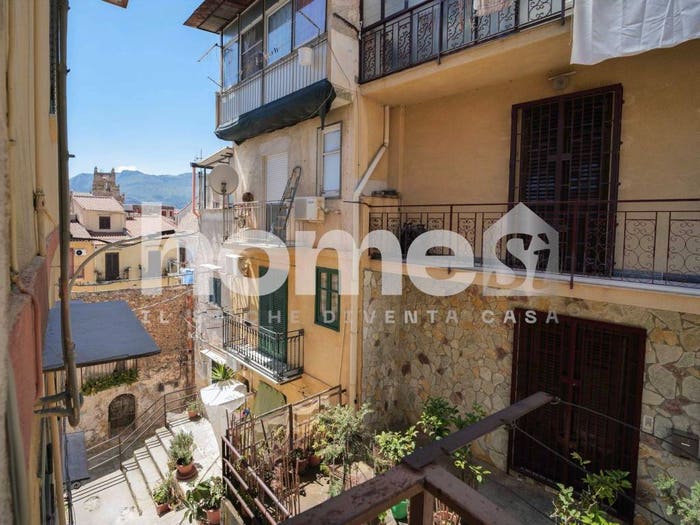 Appartamento con 5 locali in vendita in Chiasso Puccini Monreale PA Italia, Centro, Monreale