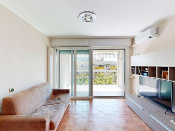 Appartamento trilocale in vendita in Via Benozzo Gozzoli, Bisceglie, Milano