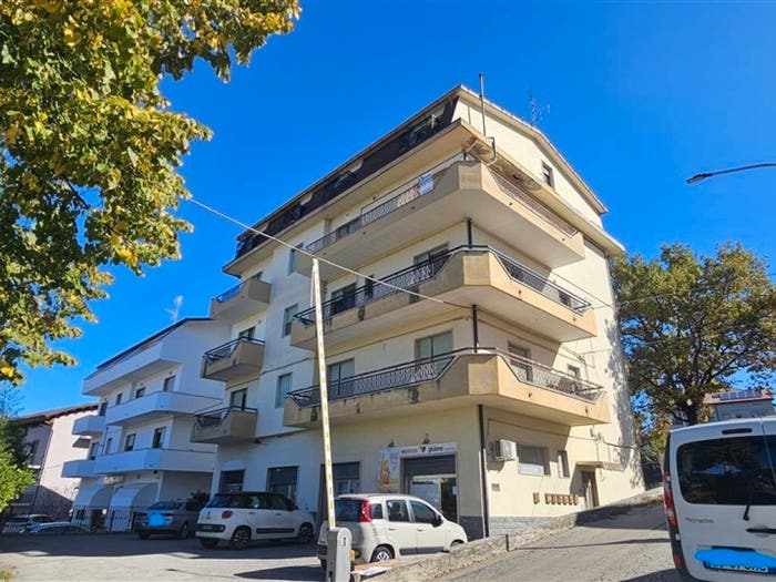 Appartamento con 6 locali in vendita in Via Ennio Flaiano, Monte Marcone, Atessa
