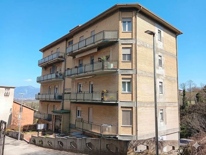 Appartamento quadrilocale in vendita in Via di Berardozzo, Centro, Narni