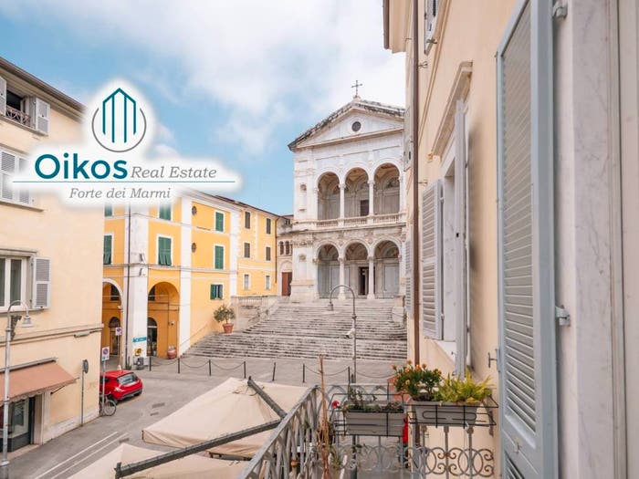 Appartamento trilocale in vendita in Piazza Duomo, Centro, Massa