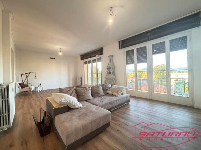 Appartamento con 5 locali in vendita in Via Augusto Mancini, Sant'Anna, Lucca