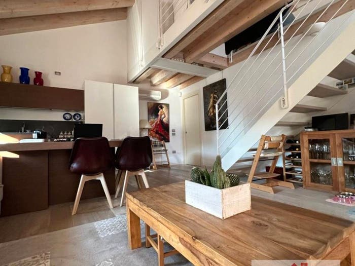 Casa con 5 locali in vendita in Corso Mazzini, Centro, Montebelluna