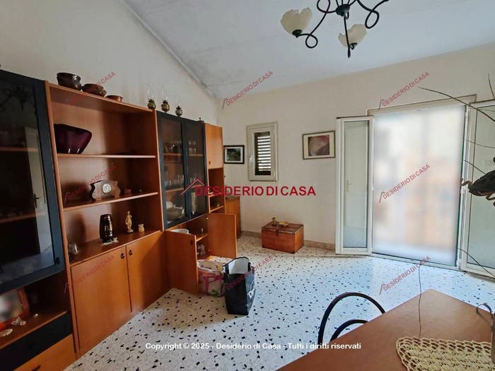 Casa quadrilocale in vendita in Via dei Caduti in Guerra, Centro, Pollina