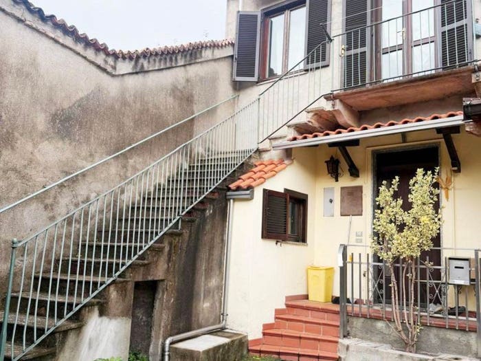 Casa quadrilocale in vendita in Via Papa Urbano III, Uboldo