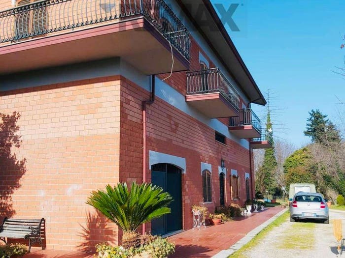Casa con 6 locali in vendita in cda Donnici Inferiore, Donnici, Cosenza