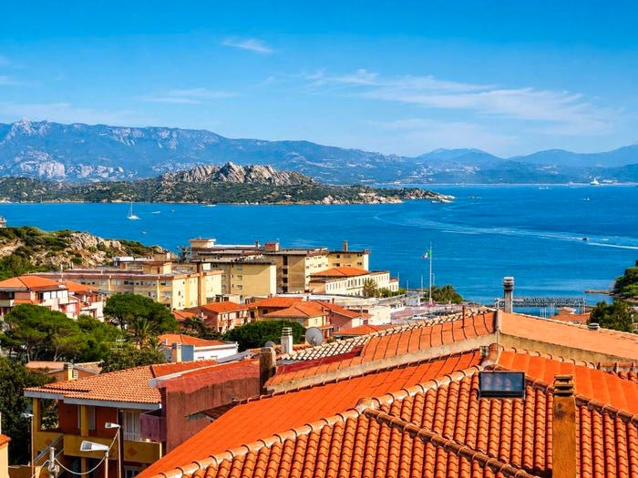Appartamento quadrilocale in vendita in Via cala chiesa, La Maddalena