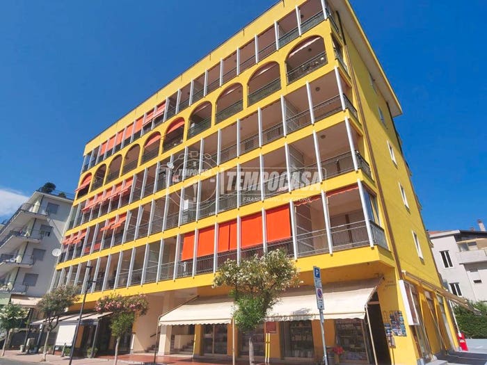 Appartamento trilocale in vendita in Via Cavour, Marina Di Andora, Andora