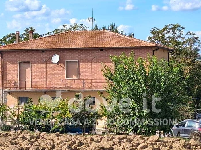 Casa trilocale in vendita in Cs Chianacce, Cortona