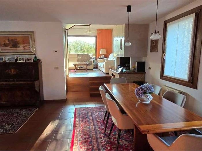 Casa con 6 locali in vendita in via Monte solder, Centro, Montebelluna