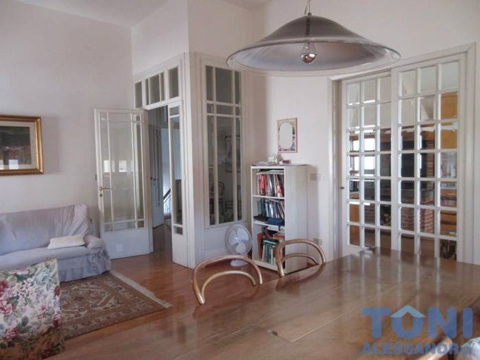 Casa con 6 locali in vendita in Cerreto Guidi