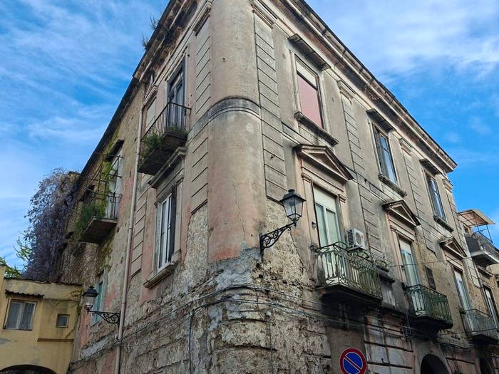 Casa con 6 locali in vendita in Centro, Casoria