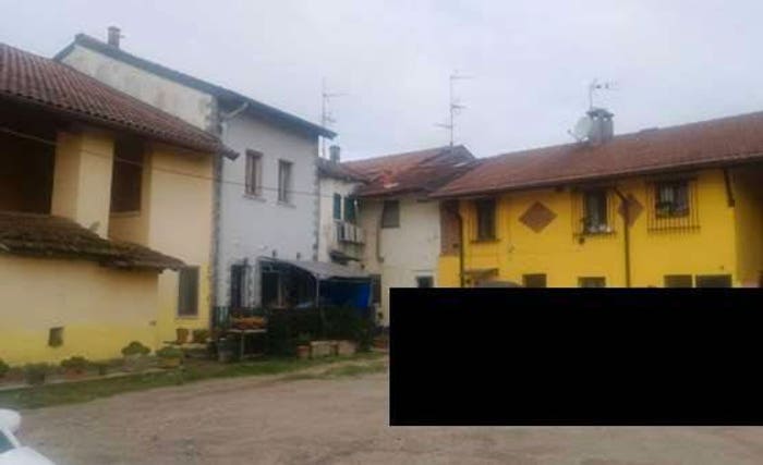 Casa bilocale in vendita in Via A Manzoni, Casirate Olona, Lacchiarella