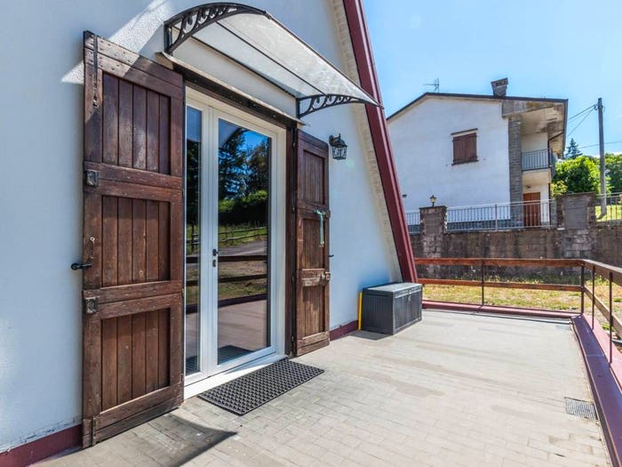 Casa quadrilocale in vendita in Strada del Pellerino, Cassio, Terenzo