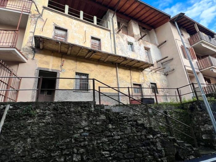 Casa con 6 locali in vendita in Via San Cristoforo, Pradalunga