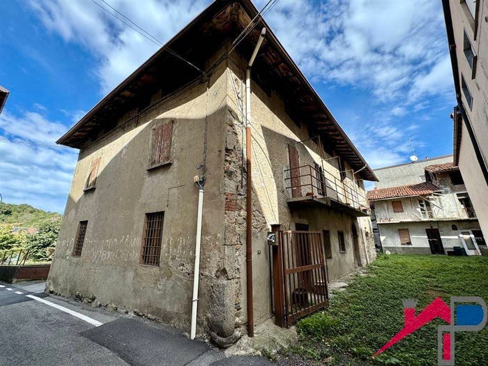 Casa con 6 locali in vendita in Centro, Cisano Bergamasco