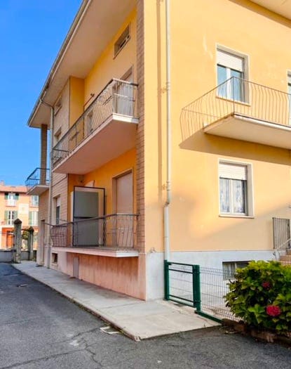 Appartamento quadrilocale in vendita in Via Madonna del Campo, Centro, Borgo San Dalmazzo