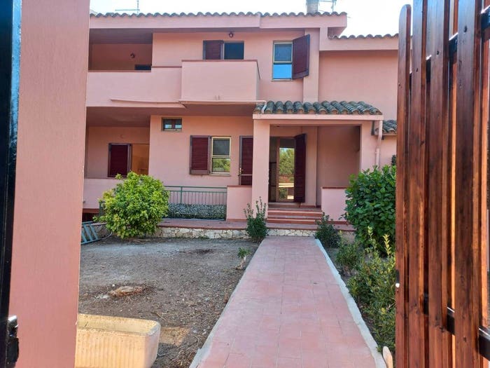 Casa con 6 locali in vendita in Via Feronia, Margine Rosso Sant'Anastasia, Quartu Sant'Elena
