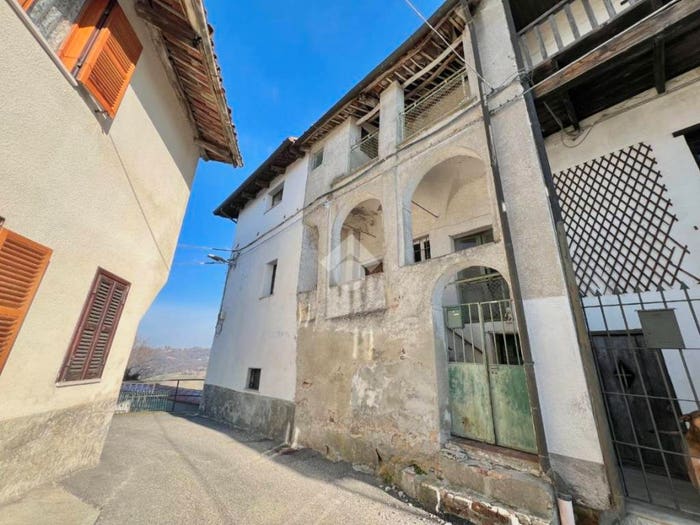 Casa bilocale in vendita in Via Airali, Marmorito, Passerano Marmorito