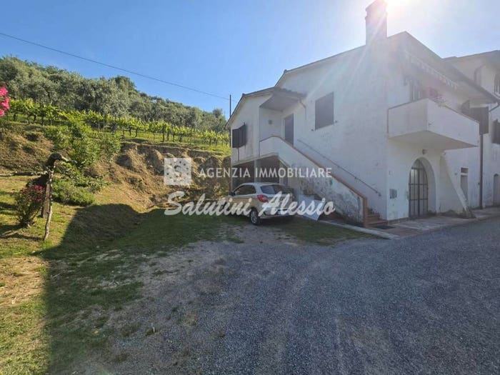 Casa con 5 locali in vendita in Via S Francesco, Centro, Palaia